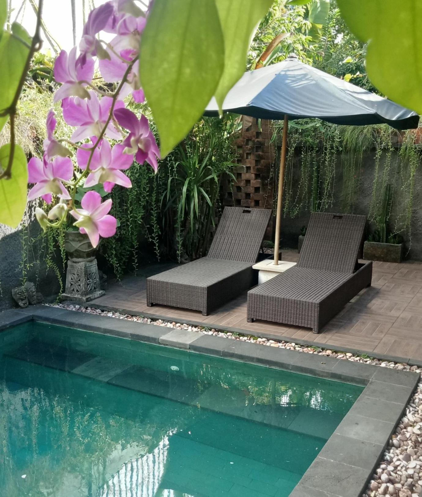D'Puja Home Stay And Spa Nusa Dua  Exterior foto